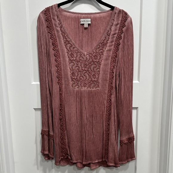 Knox Rose Tops - Knox Rose Women's Lace Accent Long Sleeve Top Size Small